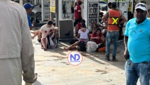 Tres muertos y varios heridos al volcarse autobús llevaba turistas