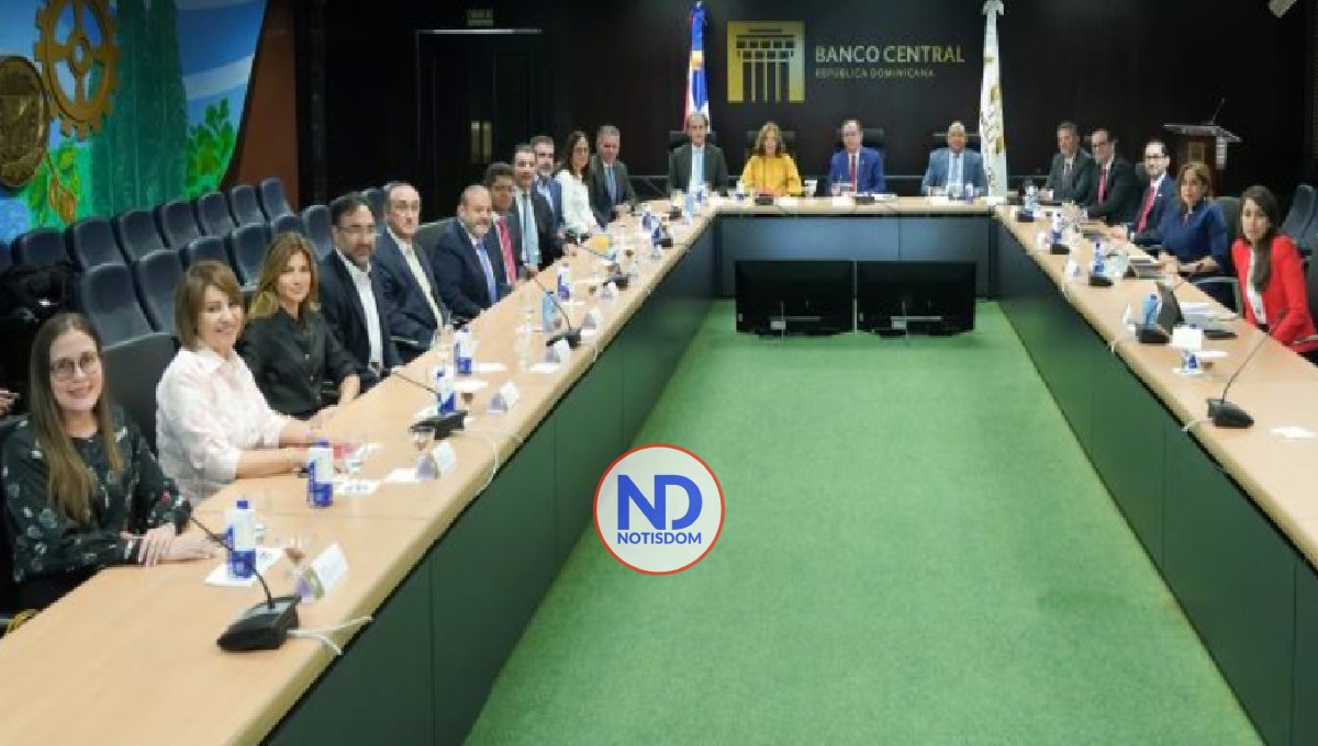 Banco Central y empresarios RD evalúan la situación económica