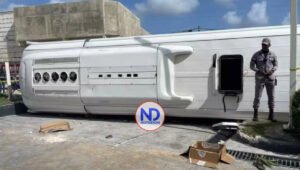 Juez aplaza otra vez coerción a chofer de autobús que se accidentó en Punta Cana