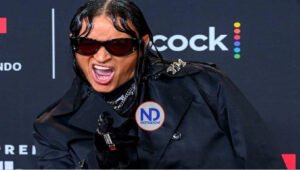 Elvis Crespo celebra los 25 años de su éxito «Suavemente» con una gira