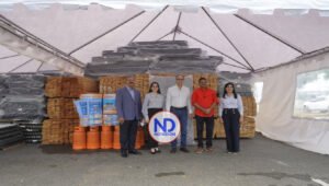 Banco Popular entrega materiales al COE para afectados por Fiona