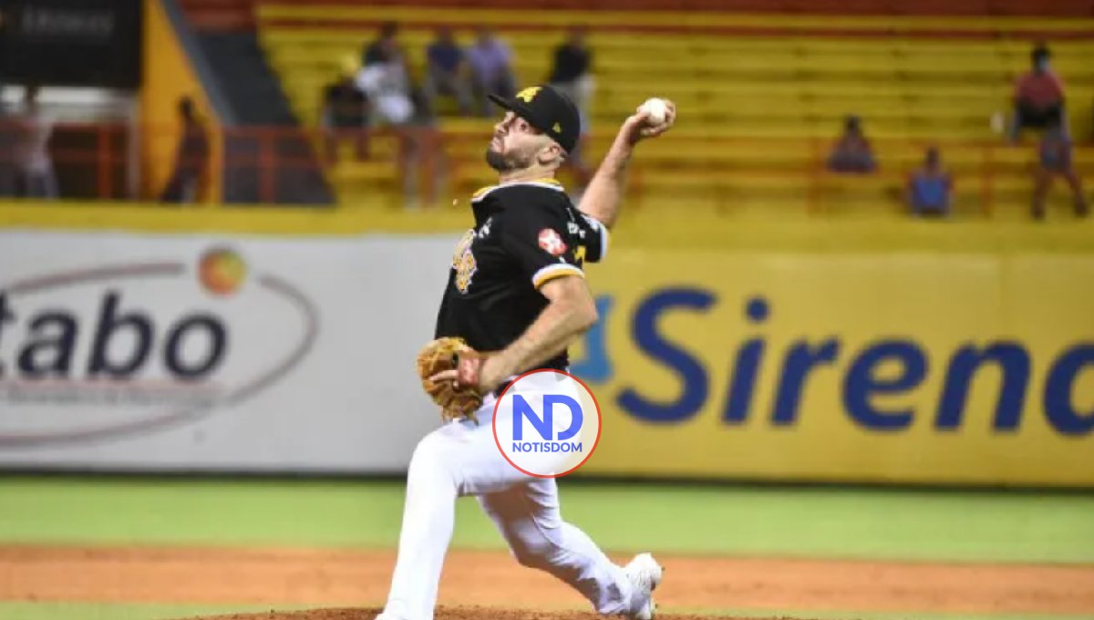 Águilas blanquean Estrellas y empatan en primer lugar