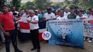 Residentes demandan la construcción de un puente en La Vega