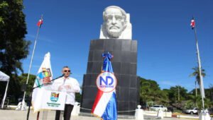 Manuel Jiménez anuncia la compra de 24 camiones compactadores