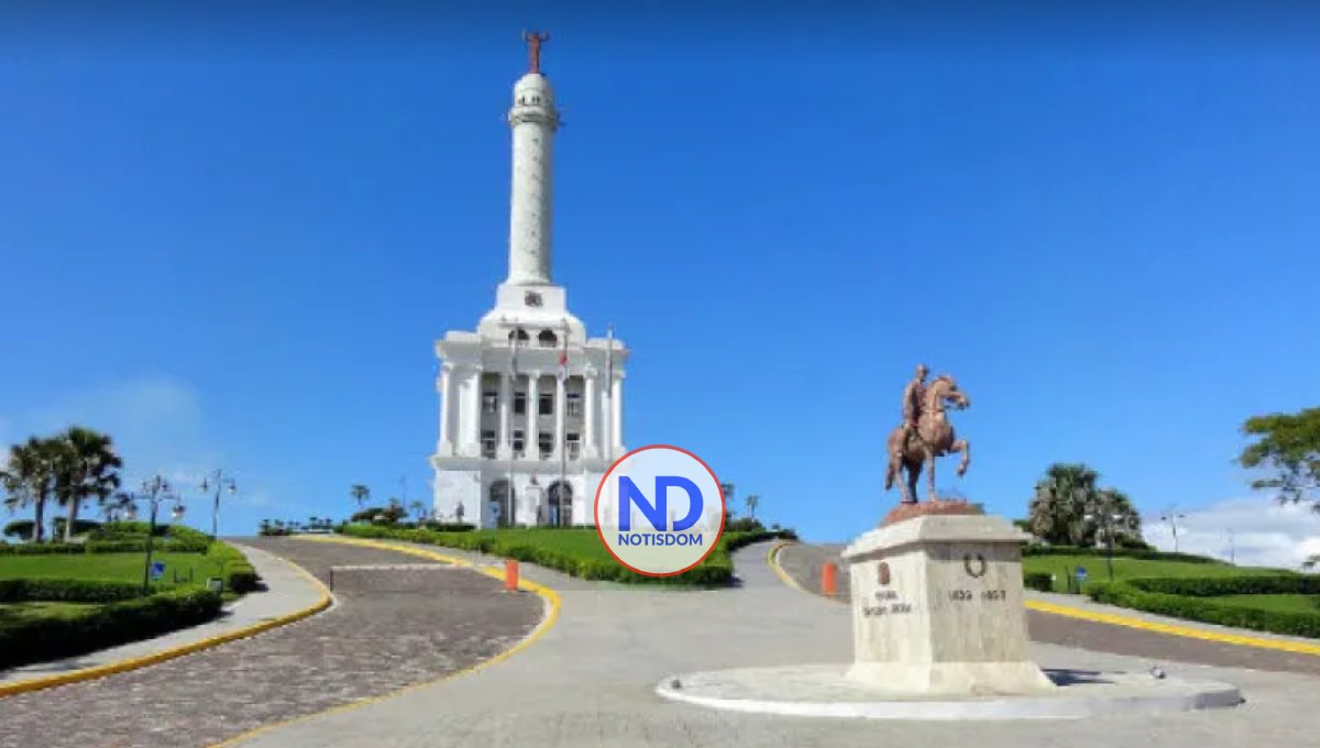 ¿Monumento de Santiago en honor a Rafael L. Trujillo?