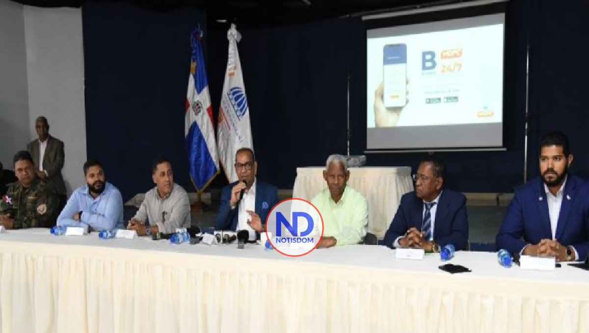 MOPC dice en un mes eliminó cientos de hoyos de calles de la Capital