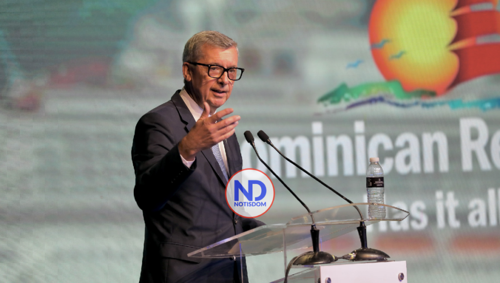 NOTISDOM FOTOS 2022 10 12T144727.281 Presidente Abinader: "RD es apuesta segura para disfrutar, invertir y generar oportunidades"