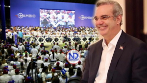 «4 AÑOS MÁS!» Santiagueros apoyan la reelección del presidente Luis Abinader