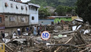 Un deslave mata a 22 y desaparece a todo un pueblo