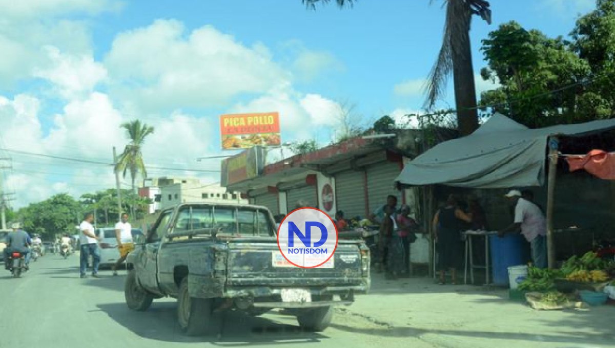 Villa Mella reabre aunque persiste el miedo a vándalos