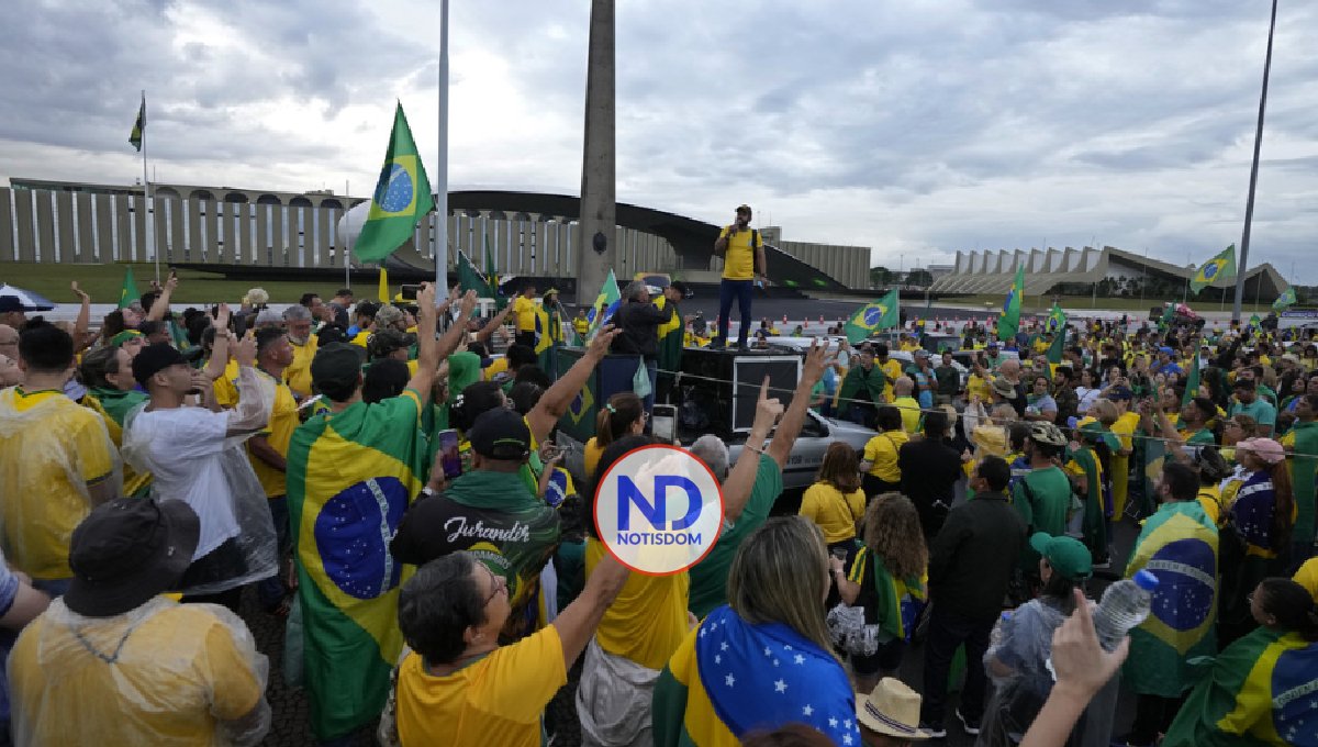 Miles piden intervención militar y que se anulen elecciones