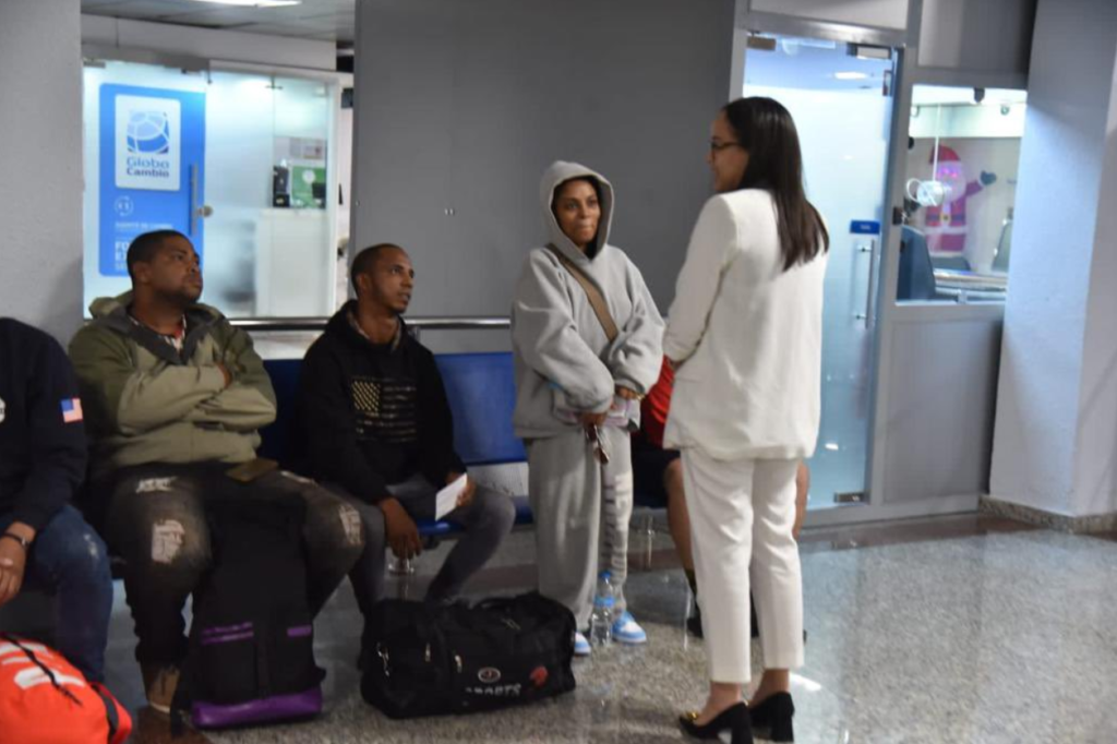 DOMINICANOS 9 Gobierno trae a 26 dominicanos estaban varados en Guatemala