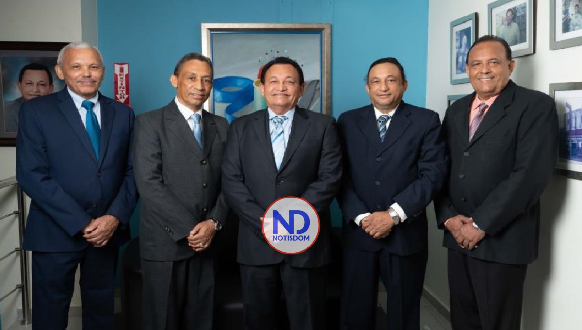 Encajes La Rosario celebra 50 años en el mercado dominicano