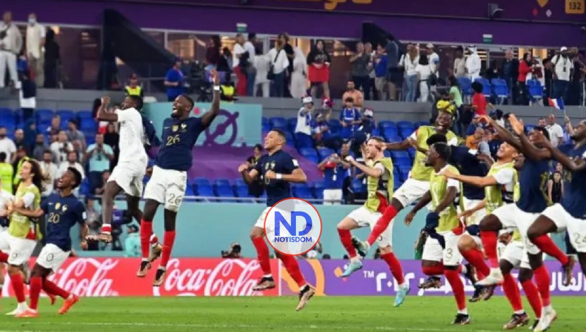 Francia cierra la mala racha de los campeones; vence a Dinamarca (2-1)