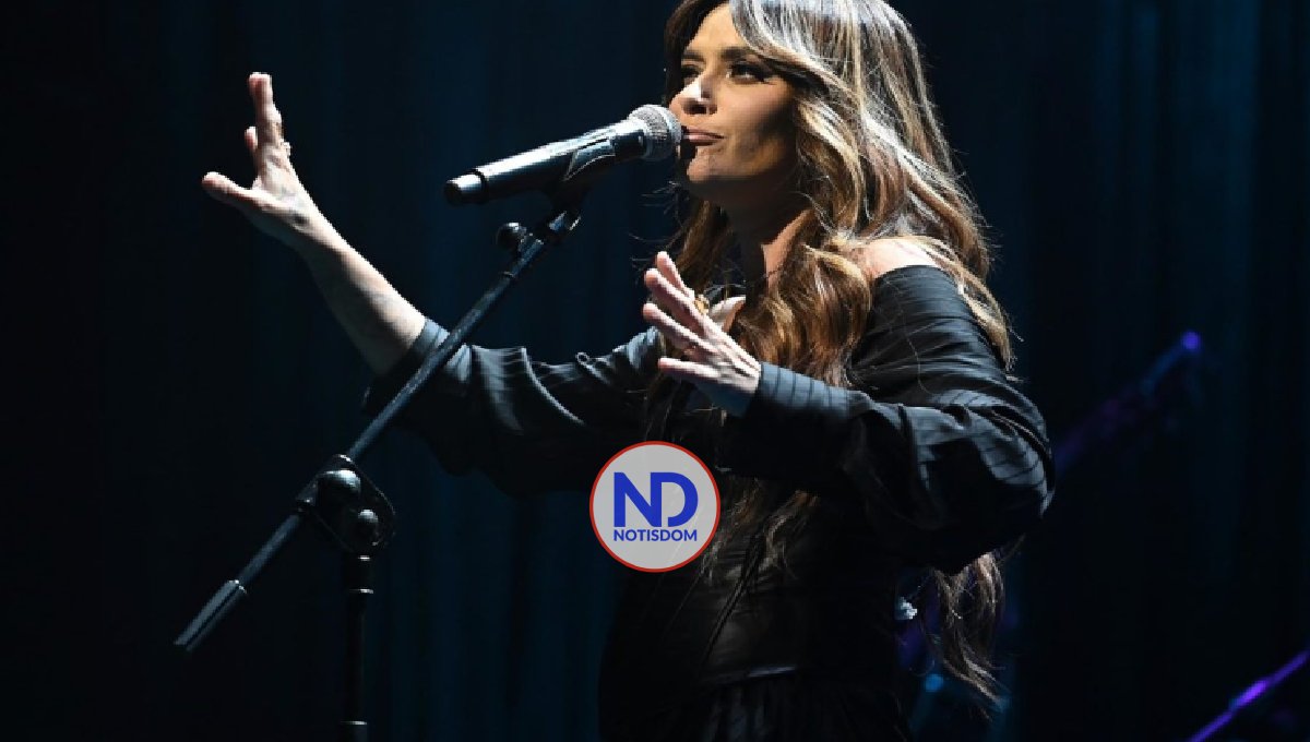 Eladio Carrión y Kany García encabezan el especial navideño puertorriqueño