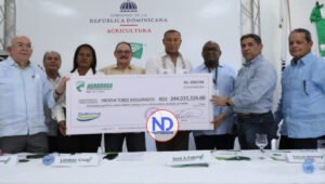 Agricultura indemniza productores afectados por Fiona