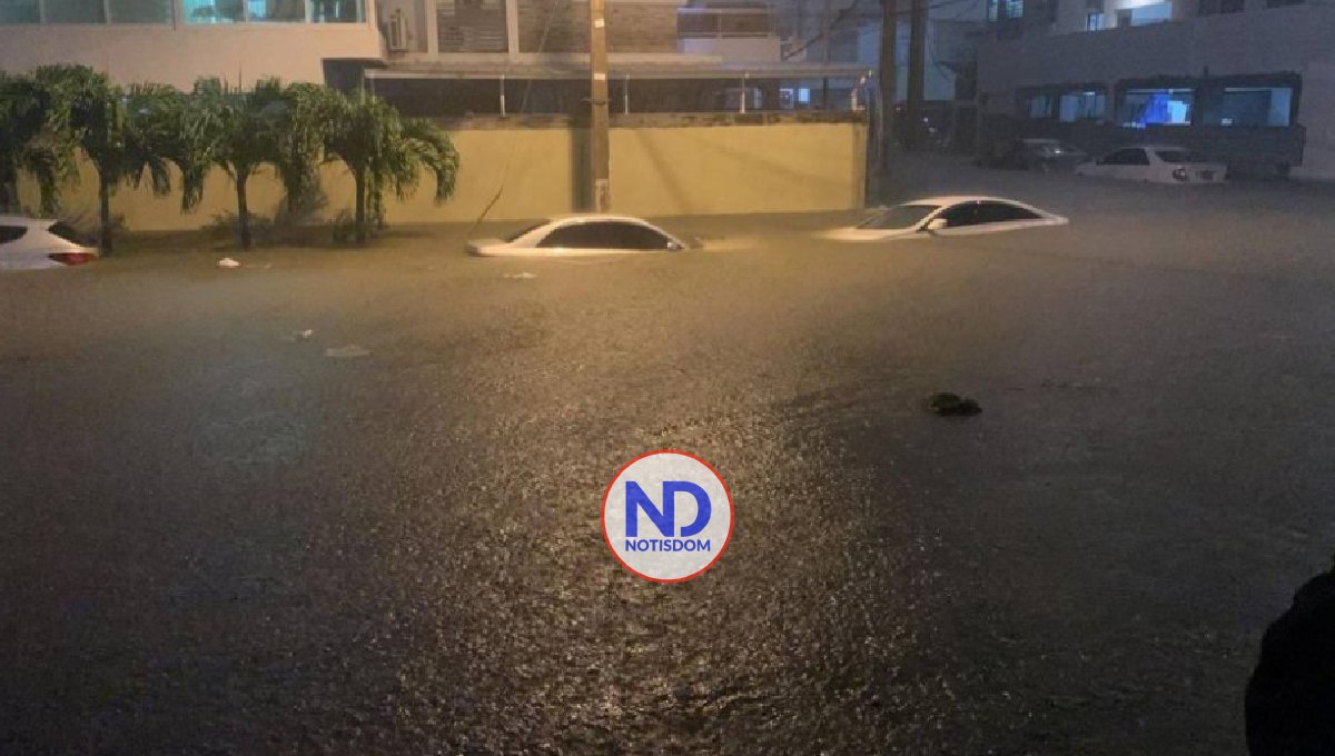 COE pone 21 provincias en alerta por fuertes lluvias afectan la RD