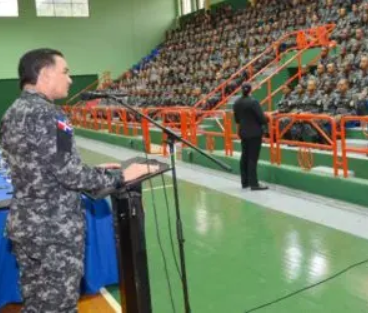 MILITAR 6 Aumentan sueldo mínimo a RD$20,443 en la Policía