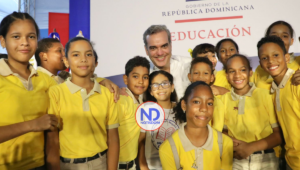 Abinader inaugura escuela básica en La Barranquita; inversión supera los RD$130 millones