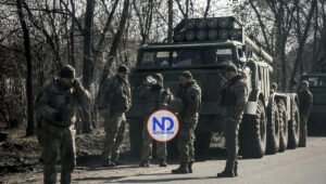 Rusia abandona posiciones en Jersón y descuelga su bandera de edificios