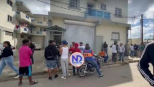 Encuentran hombre muerto en la parte trasera de un edificio en Santiago