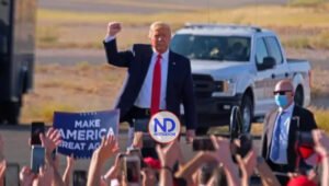 Trump insiste en posibilidad de presentarse como precandidato