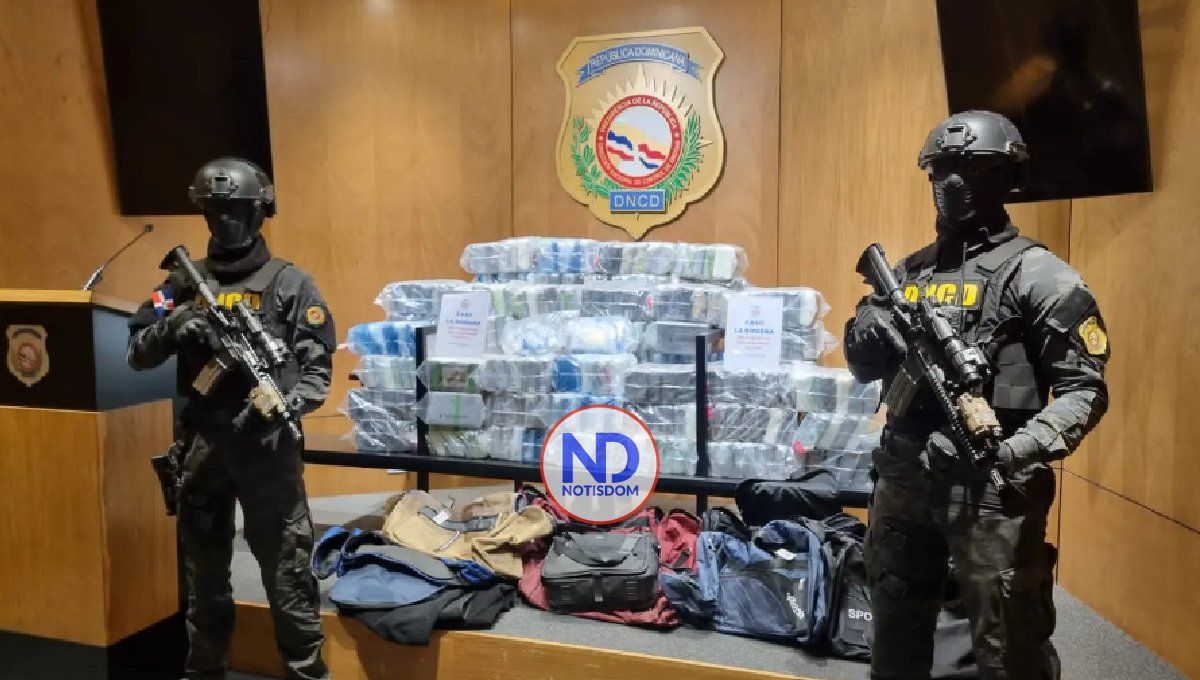 Capturan hombre buscado por vínculos con alijo de 290 paquetes coca ocupados en La Romana