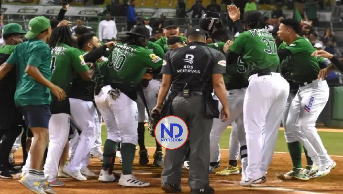 Estrellas Orientales cortan la racha del Licey en Dominicana 2 Estrellas Orientales cortan la racha del Licey en Dominicana