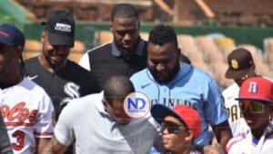Jugadores Grandes Ligas celebran clínicas con niños dominicanos