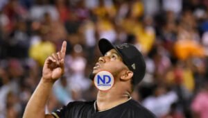 Liberato da dos triples y Navarro remolca dos en victoria de Gigantes