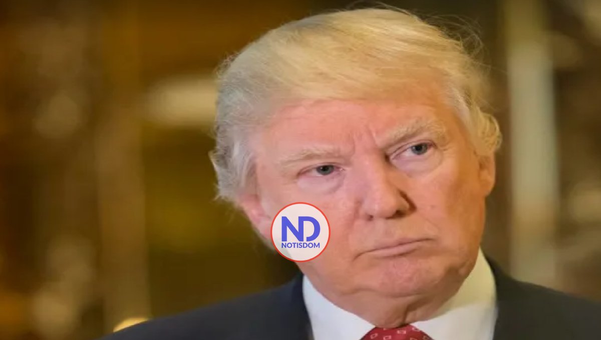 Hallan dos documentos clasificados en posesión de Trump en Florida