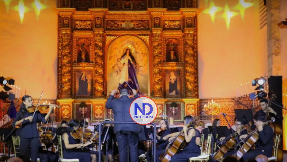 Fiesta Clásica presentó concierto sinfónico navideño en la iglesia Regina Angelorum 2 Fiesta Clásica presentó concierto sinfónico navideño en la iglesia Regina Angelorum