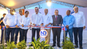 Gobierno entrega 25 km de calles asfaltadas; invertirá RD$50 millones en aceras y contenes