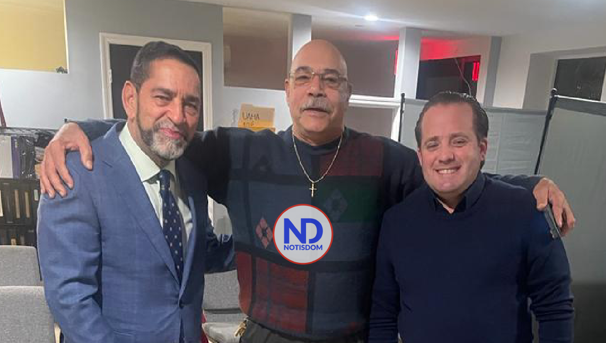 Ministro de la Presidencia y cónsul Eligio Jáquez visitan conocido líder comunitario 2 Ministro de la Presidencia y cónsul Eligio Jáquez visitan conocido líder comunitario