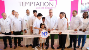 Presidente Luis Abinader inaugura dos hoteles y acceso a la playa en Miches
