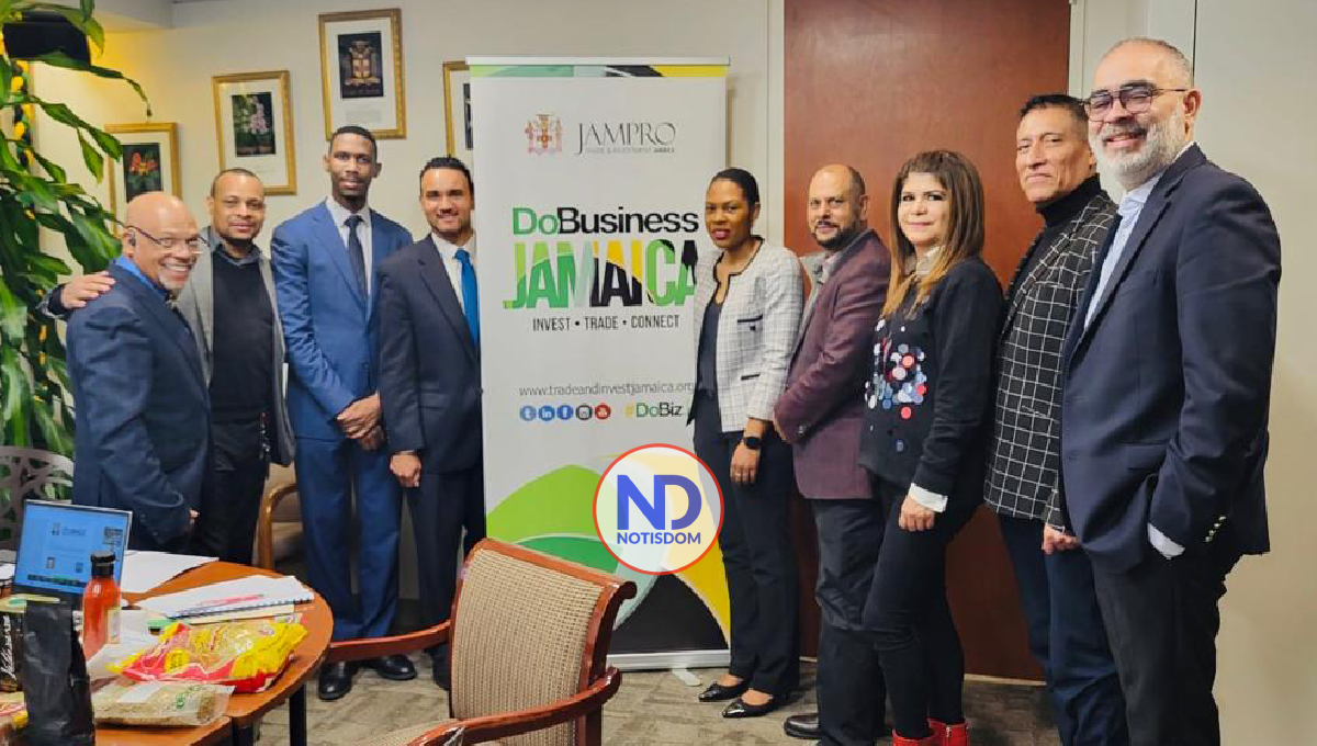 Empresarios hispanos se reúnen con autoridades de Jamaica en Nueva York