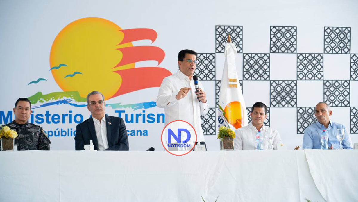 Collado anuncia aumento salarial para agentes Politur y afirma que «no están improvisando»