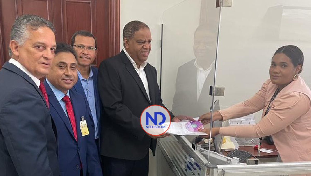 PLD entrega a JCE padrón de afiliados con más de dos millones de inscritos 2 PLD entrega a JCE padrón de afiliados con más de dos millones de inscritos