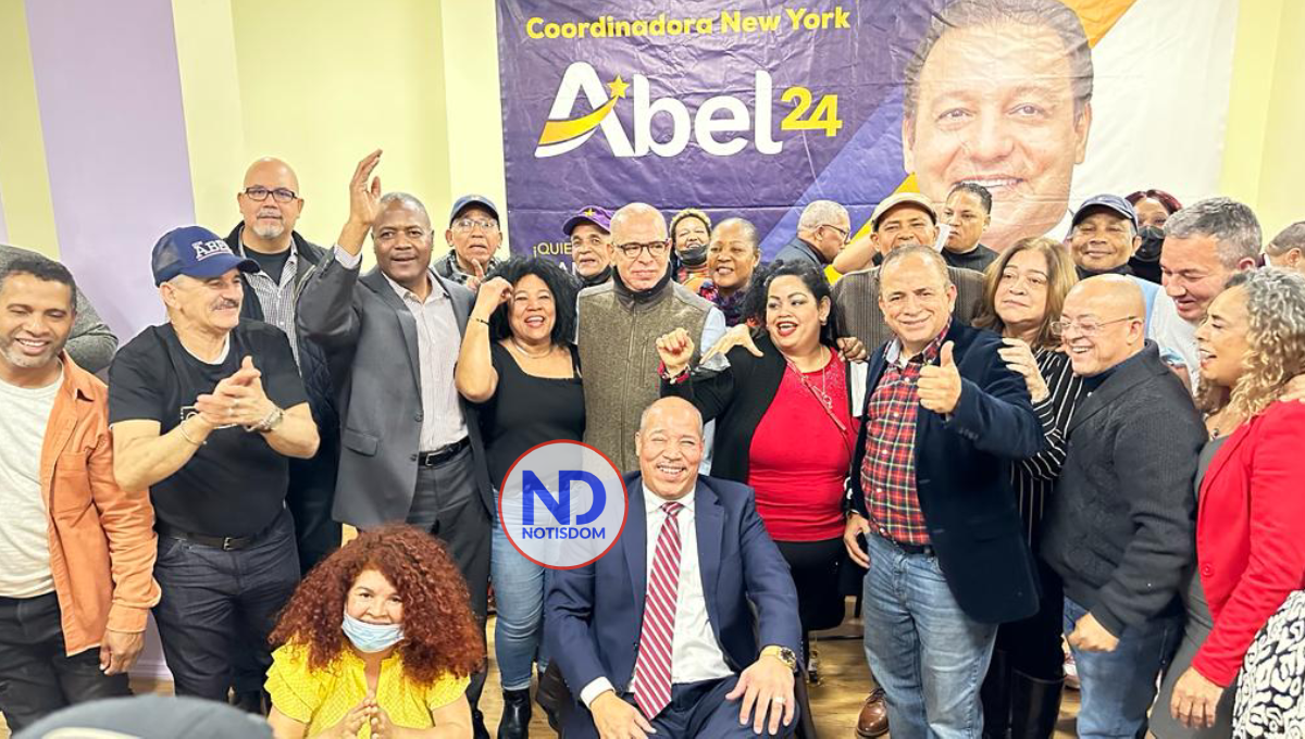 Realizan aguinaldo para elebrar cena navideña y el 49 aniversario del PLD