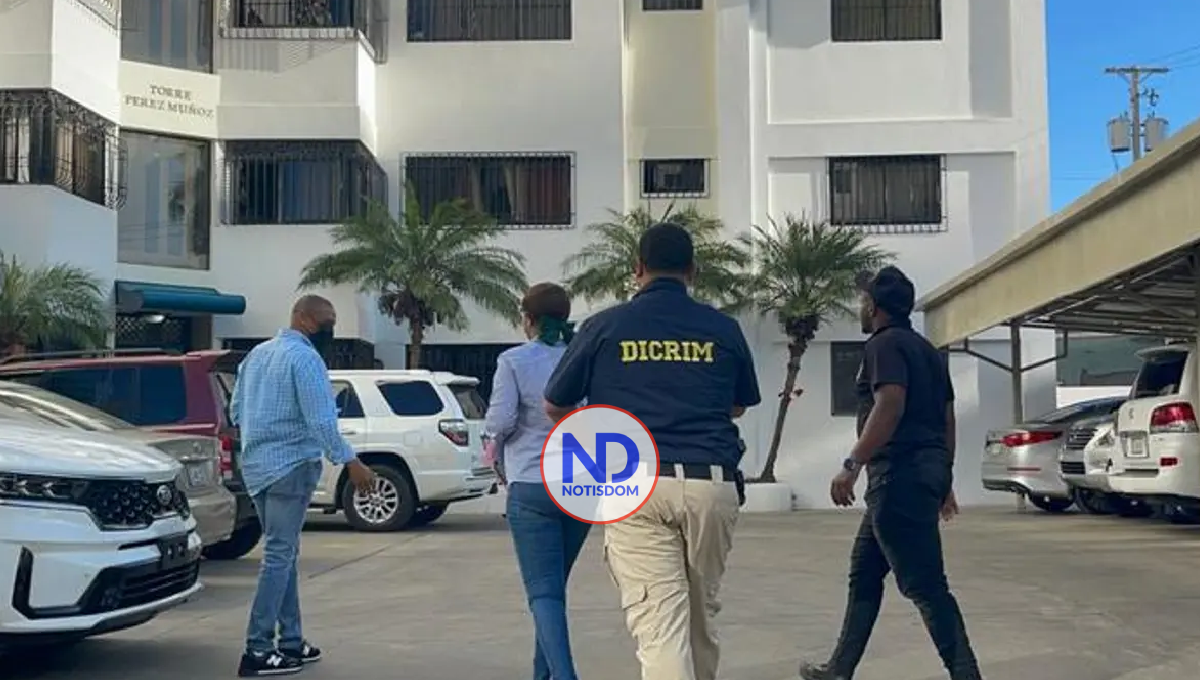 Encuentran cadáver de hombre con disparo a la cabeza en su residencia de Santiago