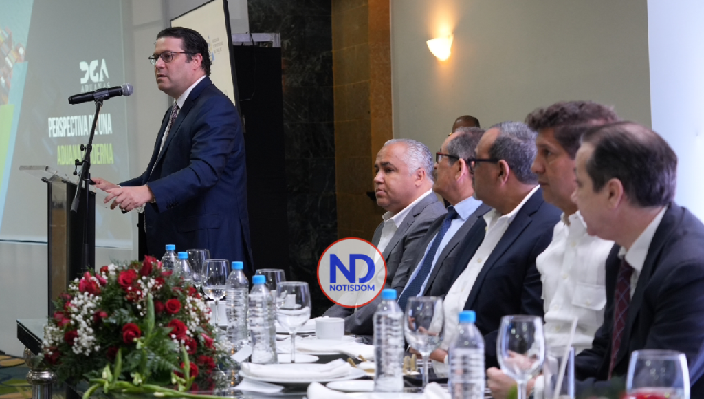 NOTISDOM FOTOS 2022 12 22T013829.876 Director de Aduanas encabezó almuerzo-conferencia "Perspectiva de una Aduana Moderna"