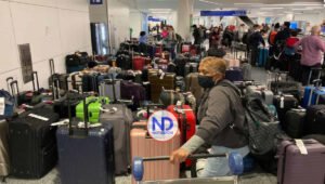 Más 2,700 vuelos cancelados en EEUU nueva jornada caos por Elliot