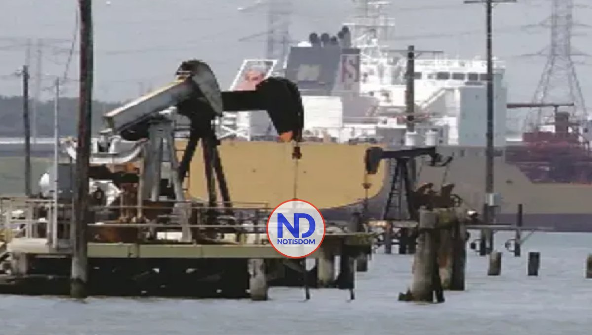 El petróleo de Texas baja un 2,35 % y pierde casi 10 dólares en cinco días