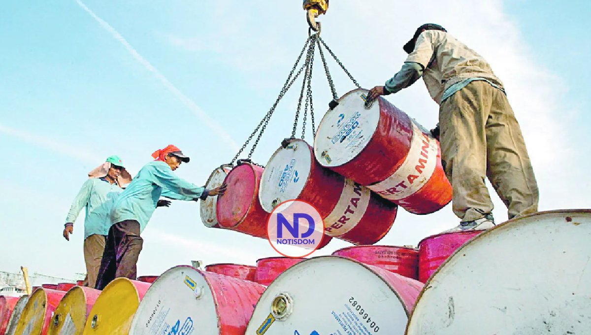 El petróleo de Texas baja un 2,4 % y cierra en 74,29 dólares el barril 2 El petróleo de Texas baja un 2,4 % y cierra en 74,29 dólares el barril