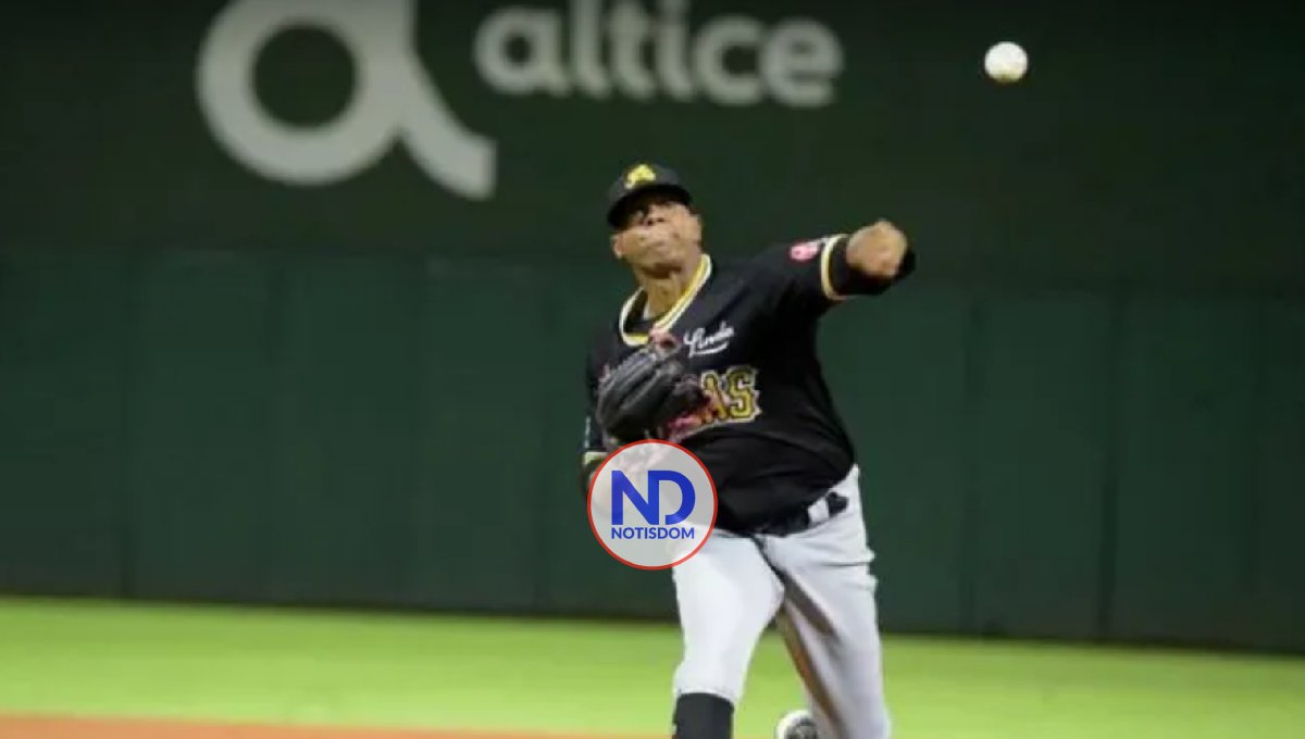Roenis Elías gana la batalla a César Valdez; Águilas blanquean 3-0 a los Tigres