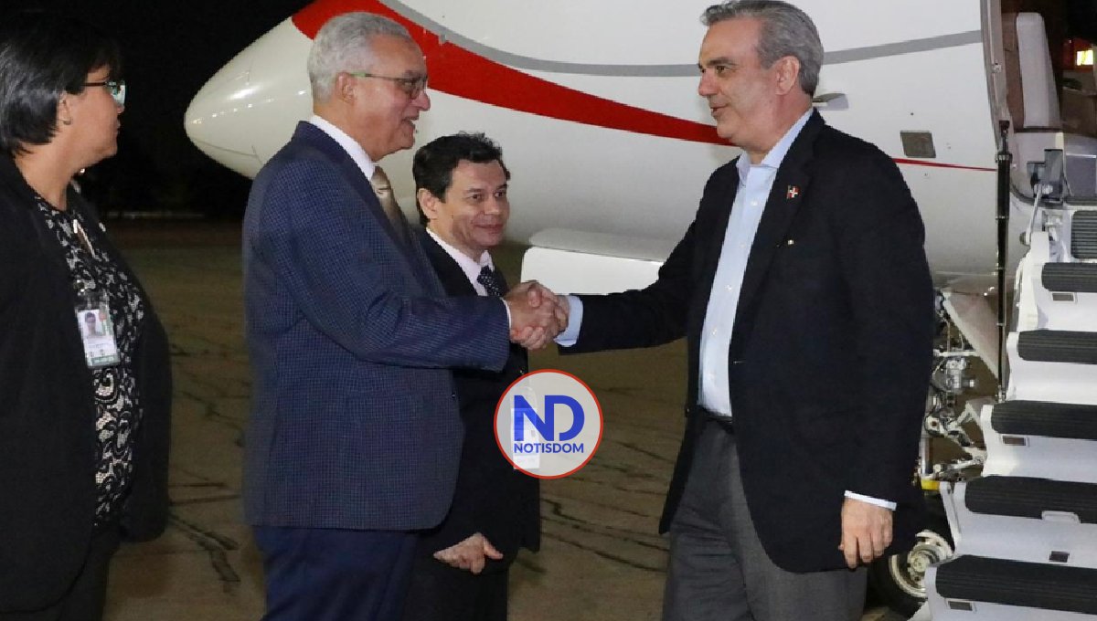 Presidente Luis Abinader llega a Argentina para Cumbre CELAC