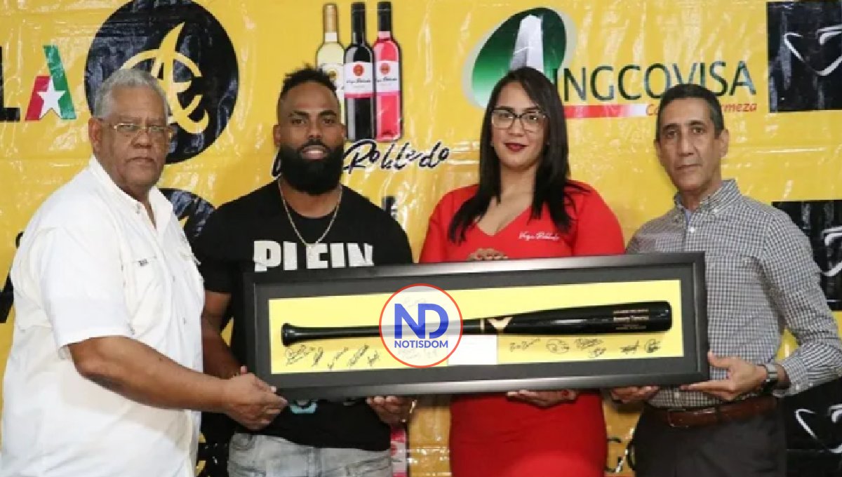 Aneury Tavárez , Roenis Elías y Darío Álvarez Mejores de Águilas 2 Aneury Tavárez , Roenis Elías y Darío Álvarez Mejores de Águilas