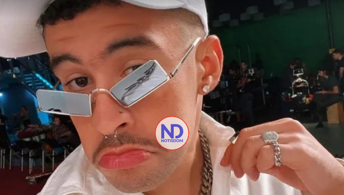 Bad Bunny elimina publicación donde justificaba por qué lanzó el teléfono de una fan