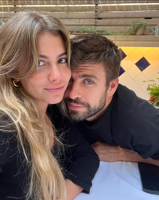 CHIA Y PIQUE 1 Piqué publica foto con Clara Chía donde CLARA-MENTE confirma que están juntos