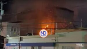 Se incendia el antiguo cine Vega Real en la provincia La Vega